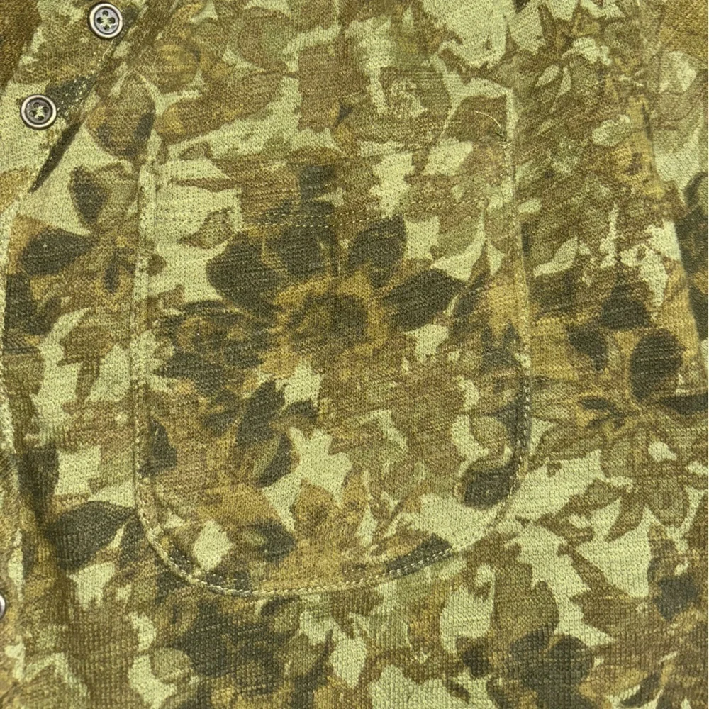 Pilcro Anthropologie Green Floral Puff Sleeve Top Women’s Camo Button-up Blouse - Picture 10 of 11